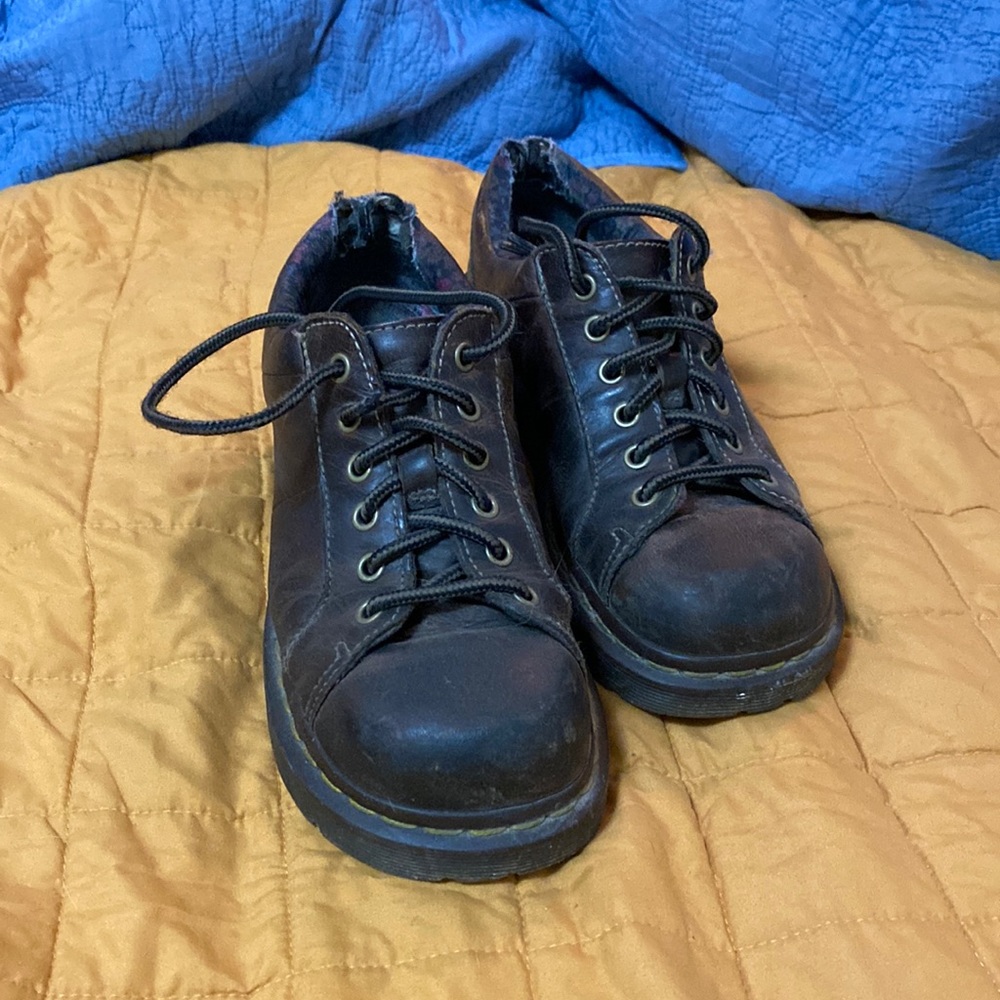 vintage doc martens low